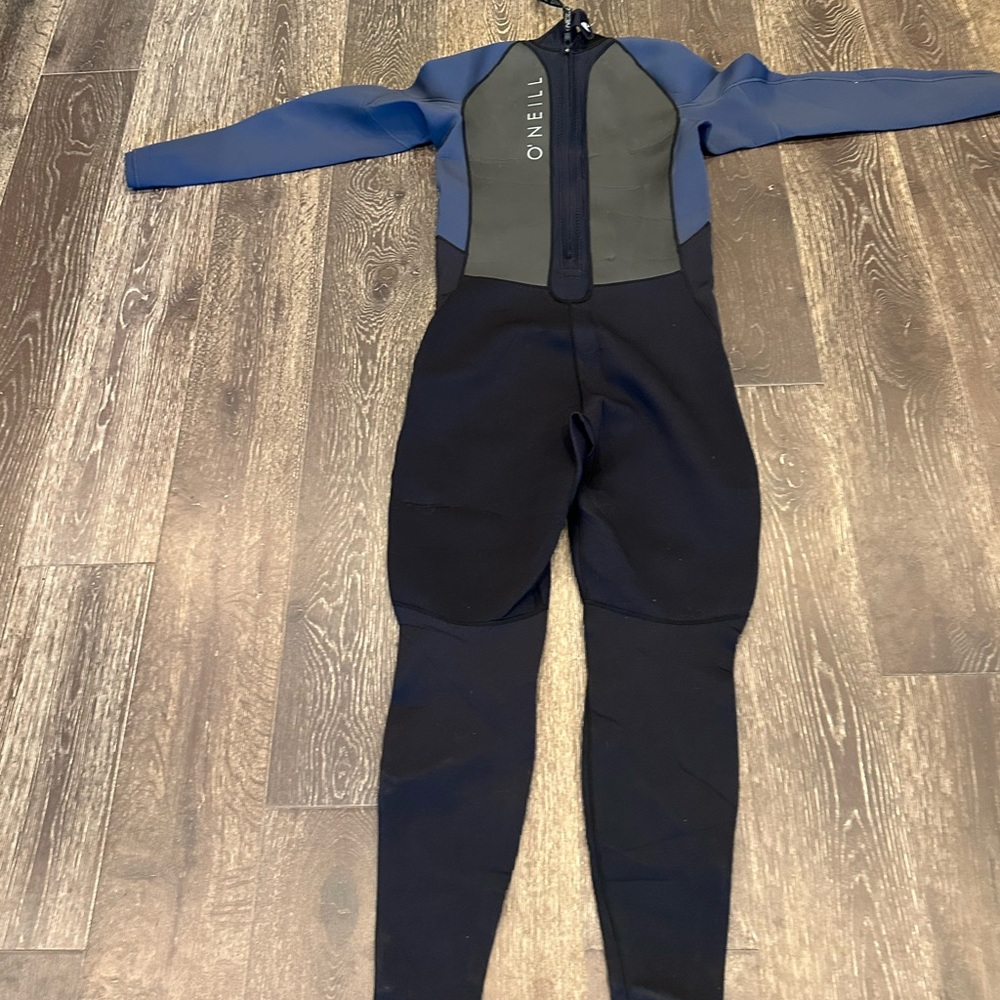 Wetsuit